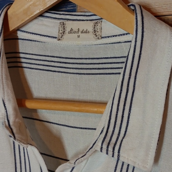 Altar'd State Linen Top M white and blue stripe - Picture 3 of 7